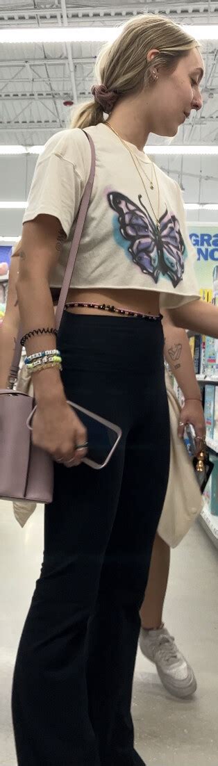 Skinny Blonde In Spandex Flares Spandex Leggings Yoga Pants Forum