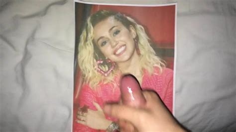 Miley Cyrus Cum Tribute Gay Man Porn Xhamster