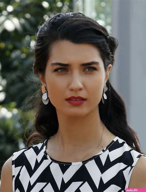 Tuba büyüküstün sexy nude pics free Nudes photos