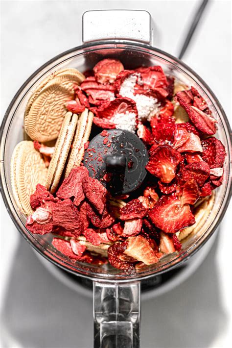 Strawberry Shortcake Crumble Sloanes Table