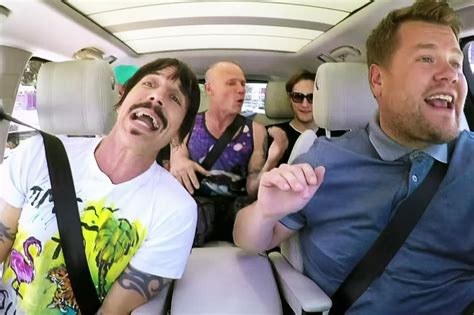 Red Hot Chili Peppers Interrupt James Corden S Carpool Karaoke With An Impromptu Wrestling