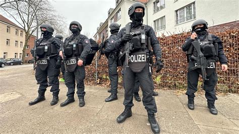 Hamburg Zwei Tote Nach Messerstecherei Im Stadtteil Billstedt Stern De