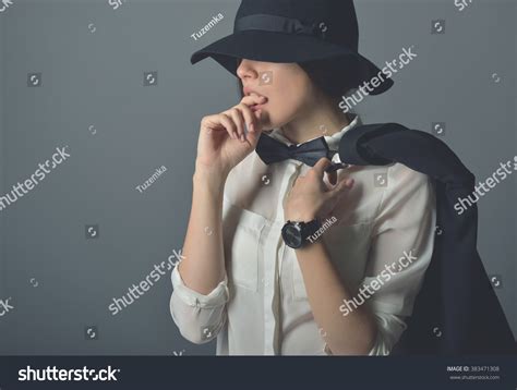 Mujer Transgenero Latina M S De Fotos De Stock Con Licencia Libres De Regal As Shutterstock