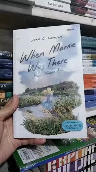 Jual NOVEL WHEN MARNIE WAS THERE KALA MARNIE ADA JOAN G ROBINSON