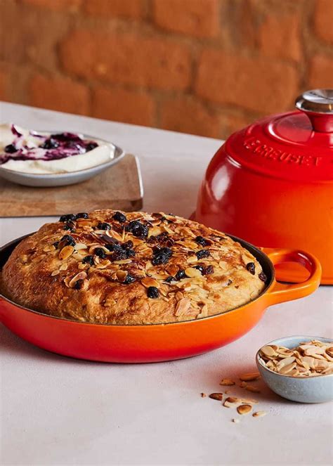 Best Dutch Oven For Bread: Artisan Baker's Secret Revealed