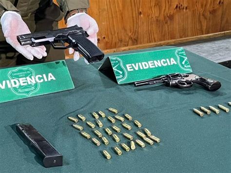 Detienen A Cinco Sujetos Por Manipular Armas De Fuego En La Vía Pública En Conchalí Adn Radio