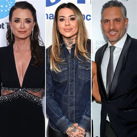 Kyle Richards Plays Morgan Wades Love Interest In New Music Video Amid