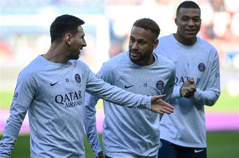 Psg Neymar Rend Hommage à Son Frère Lionel Messi Après Son Départ