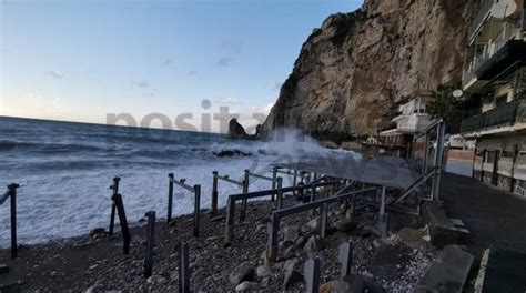 Maltempo In Penisola Sorrentina Mareggiata A Meta Vie Del Mare Per