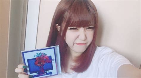 Bị bóc mẽ nhan sắc thật nặng gấp đôi khi ra ngoài dạo phố cô nàng hot girl mạng nhận cái kết