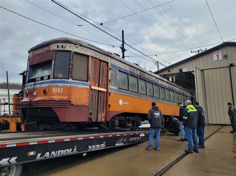 The memphis area transit authority once used vintage trolley cars 32