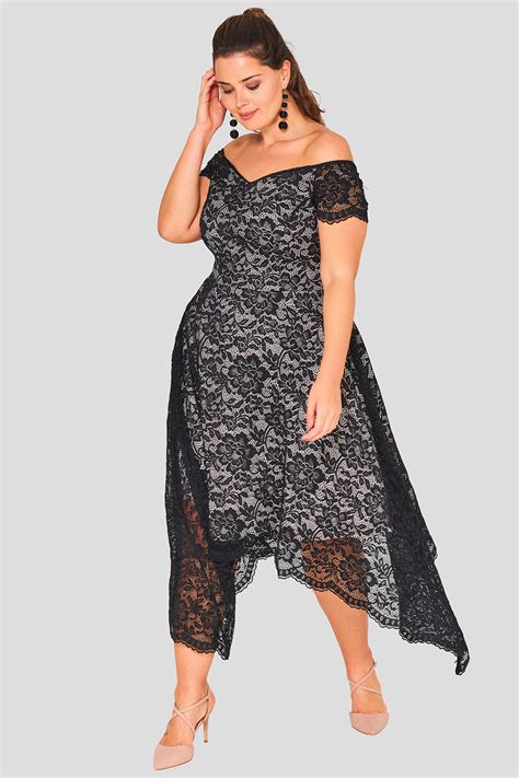 Off The Shoulder Lace Maxi Dress Fashion Book