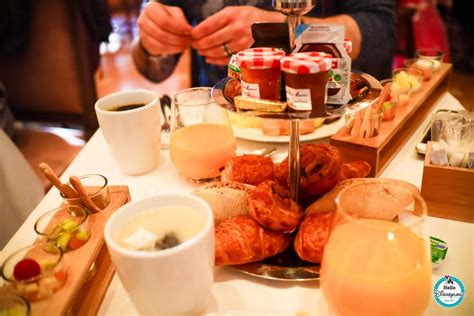 Où prendre son petit déjeuner à Disneyland Paris