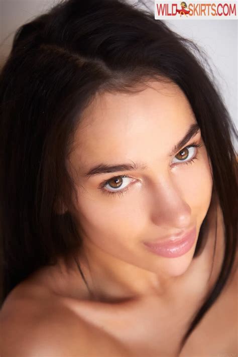 Kama Oxi C A M I L L A Nude Instagram Leaked Photo