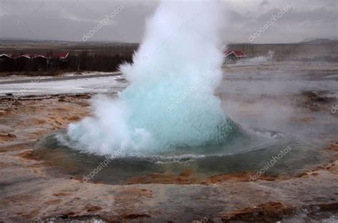 Erupci N Del G Iser Strokkur En La Parte Suroeste De Islandia En La