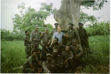 Angolan Special Forces pose with Soviet officer in Angola in 1986 ...