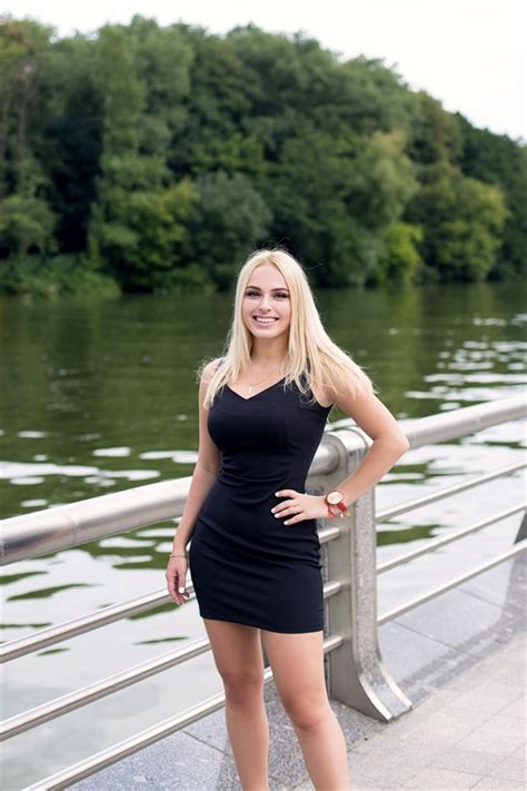 Belarusian Girl Anna From Minsk With Blonde Hair Yo ID LadaDate