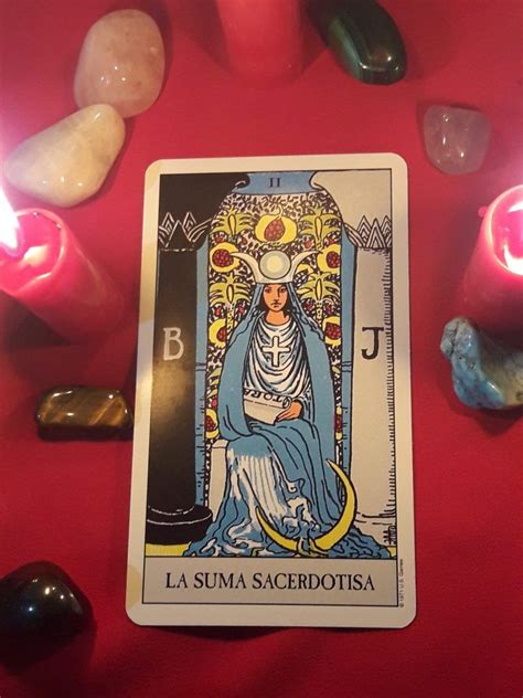 Combinaciones De La Papisa O Suma Sacerdotisa En El Tarot