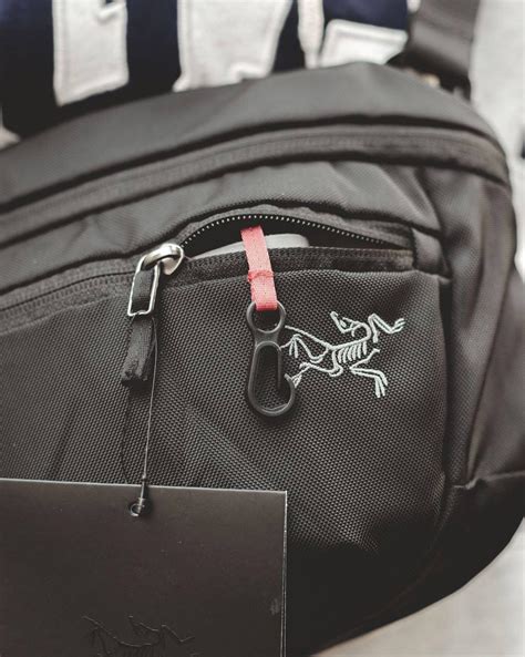 Сумка Arcteryx Mantis мессенджер черный, арктерикс барсетка мужская ...