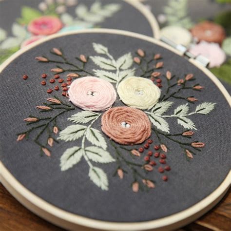 Flower Embroidery Kit for Beginner Modern Embroidery Kit for Gift Hand ...