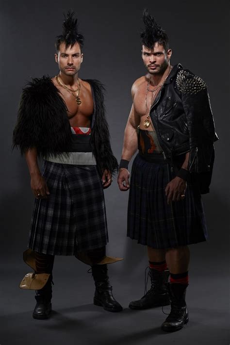 Bombeiro e Gavião ganham ensaio sexy nos 5 anos da Chilli Pepper Guia Gay São Paulo