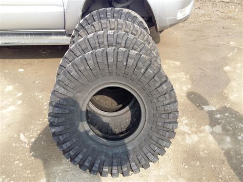 Продам Maxxis trepador competition 35x12.5x15 новые. 4 штуки - Шины и ...