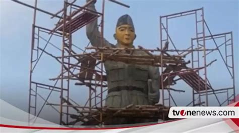 Viral Patung Bung Karno Di Banyuasin Tak Mirip Warganet Kirain Kim