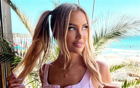 Vlaamse DJ Babe Anouk Matton Vindt Het Tijd Om Nog Eens Haar Bikinibody Te Tonen Aan De Fans
