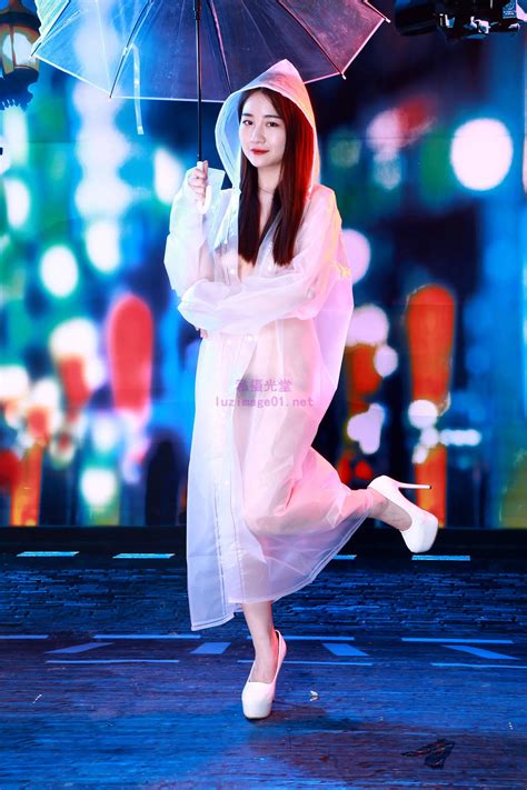 Hit x Hot 国模小美人体私拍套图 Page 2 41