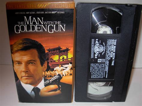 Roger Moore The Man With The Golden Gun