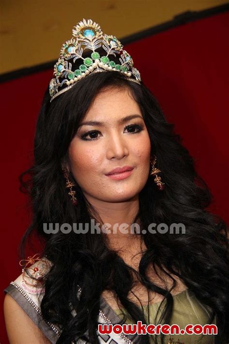 Gambar Foto Maria Selena Saat Ditemui di Studio Hanggar - Foto 2 dari 3