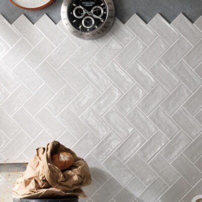 INSPIRATION: CHOOSING SUBWAY TILE DESIGNS FOR YOUR BATHROOM | Subway ...