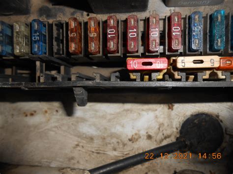 Погасли все контрольные лампы панели приборов Ауди-100 с3 переходка ...