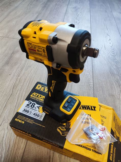 Акція!Гайковерт ударний акумуляторний безщітковий DeWALT DCF921 N: 6 ...