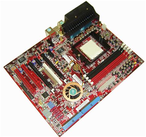 ABIT AN8 SLI Fatal1ty на NVIDIA nForce4 SLI / Материнские платы