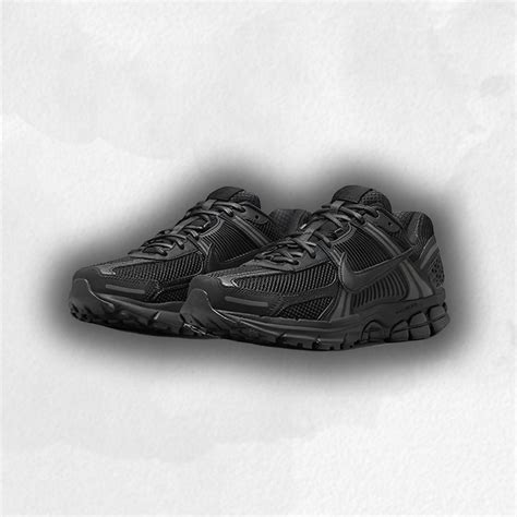 Кроссовки Nike Vomero 5 Black/Найк Вомеро: 1 799 грн. - Кросівки для ...