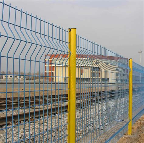 3d Bending Fence Curved Welded Steel Wire Mesh Safety Fence Panel V Beam Fencing Wall Iron