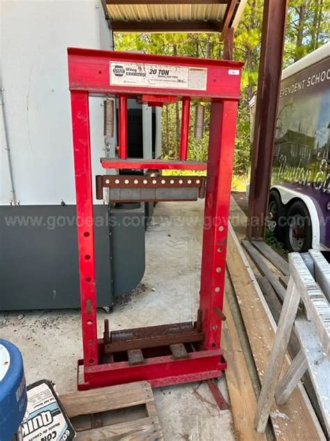 20 Ton press | AllSurplus