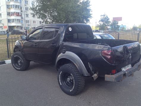 замена лобовика и тонер по кругу — Mitsubishi L200 (4G), 4,3 л, 2007 ...