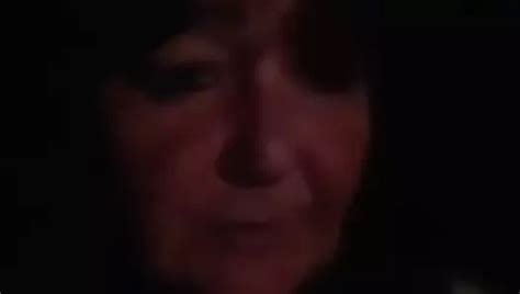 Sexs Chtige Milf Tr Gt Entfernten Vibrator Zum Ziel Und Kommt Xhamster