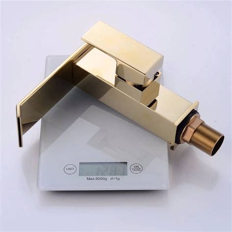 Luxury Hot Sale Waterfall Bathroom Golden Faucet Single Handle Vanity Sink Mixer Tap Deck Mount