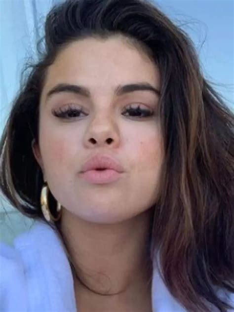 Selena Gomezs Book Recommendations Times Of India