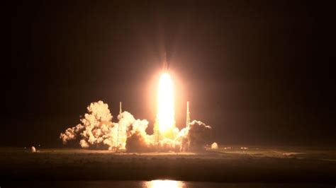 See moment NASA launches Artemis I mission | CNN Business