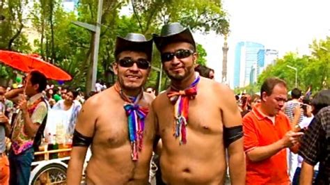 Piden Leyes Antidiscriminaci N En La Marcha Por El Orgullo Gay La Silla Rota