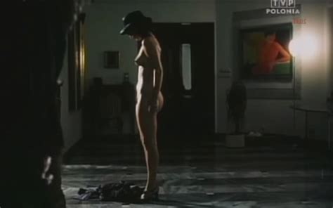 Naked Olga Drozdova in A Szerencse lányai