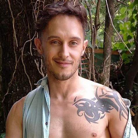 Stuck On The Side Of The Road Nico Is In Desperate Need Of Assistance Gay Porn Xhamster