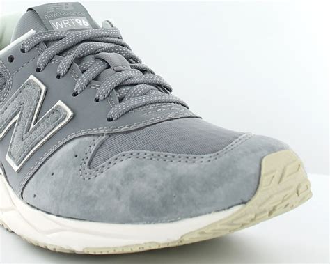 New Balance 96 REVlite Gris / Blanc