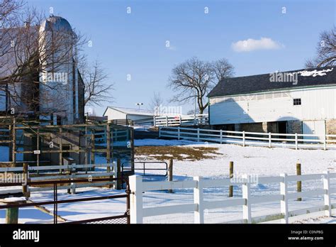 The Amish Farm And House Lancaster County Pennsylvania Usa Stock Photo