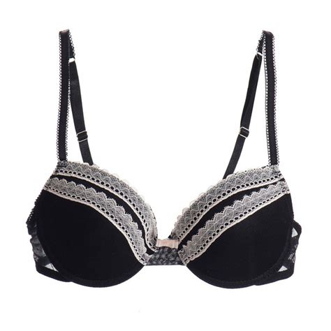 Lala Rudge lança nova marca de lingerie na Riachuelo