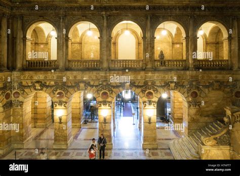 Surrogates Court Lobby Nyc Stock Photo Alamy